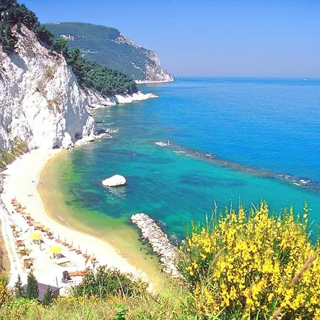 Zelinda Guest house Sirolo