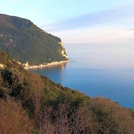 Zelinda 3* Sirolo