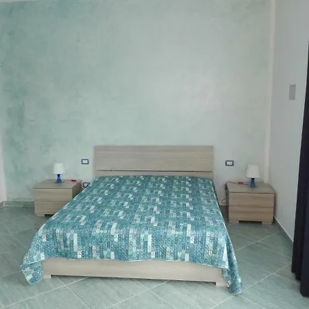 게스트하우스 Zelinda 시롤로