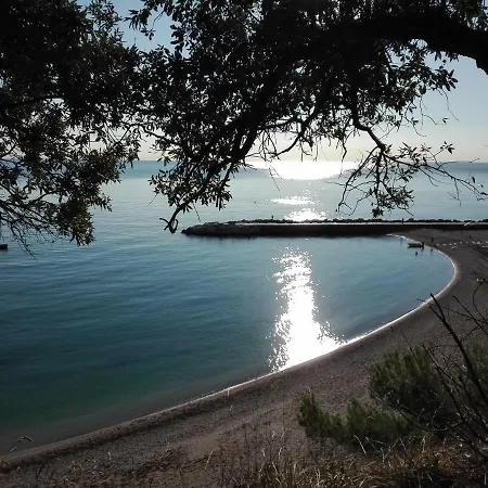 게스트하우스 Zelinda 시롤로